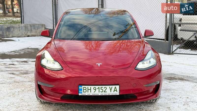 Седан Tesla Model 3 2022 в Одесі