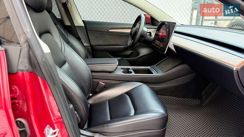 Седан Tesla Model 3 2022 в Одесі