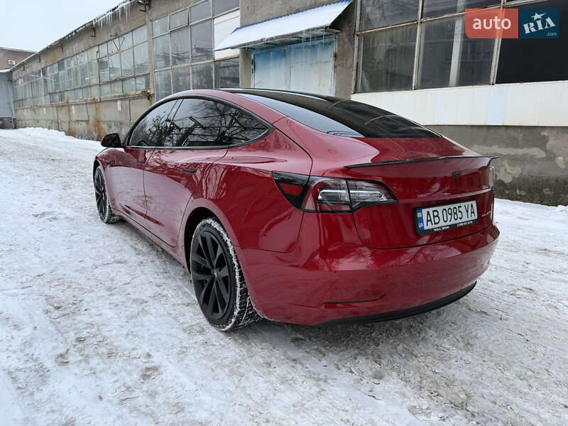 Седан Tesla Model 3 2020 в Вінниці