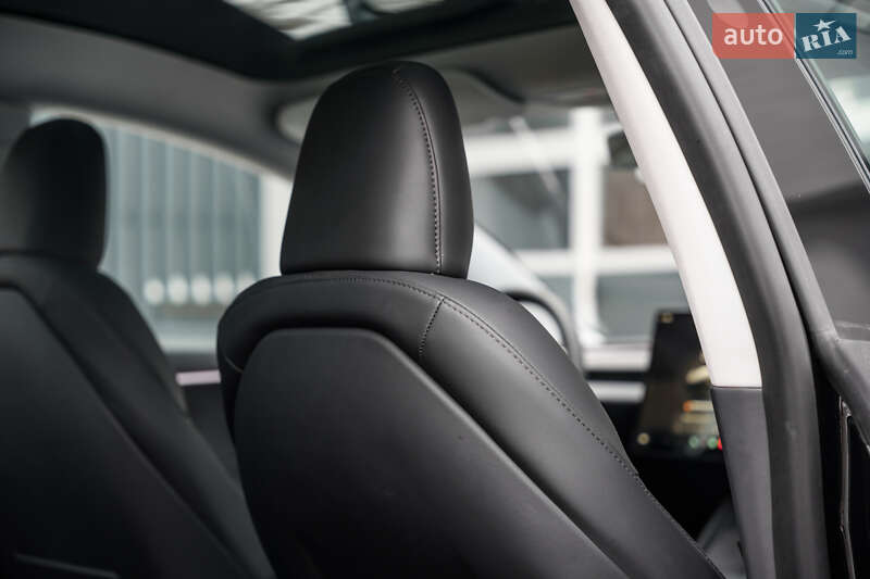Седан Tesla Model 3 2025 в Києві фото 48 Седан Tesla Model 3 2025 в Києві