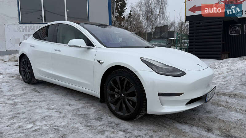 Седан Tesla Model 3 2018 в Шептицькому