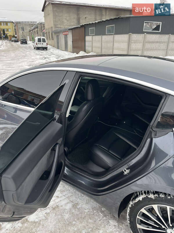 Седан Tesla Model 3 2018 в Рівному фото 12 Седан Tesla Model 3 2018 в Рівному