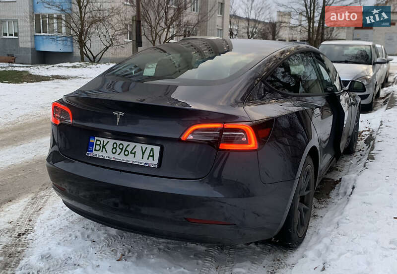 Седан Tesla Model 3 2023 в Вараші фото 8 Седан Tesla Model 3 2023 в Вараші