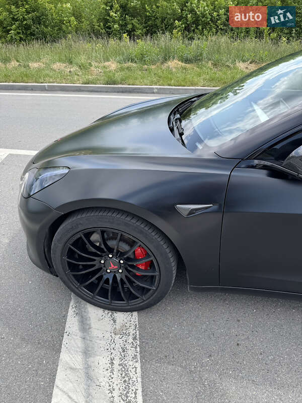 Седан Tesla Model 3 2019 в Хмельницком