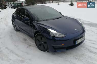 Седан Tesla Model 3 2023 в Луцке