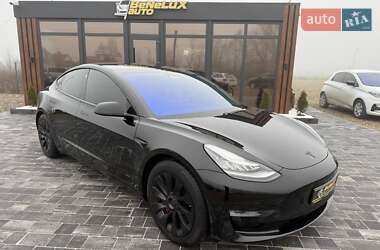 Седан Tesla Model 3 2018 в Коломиї
