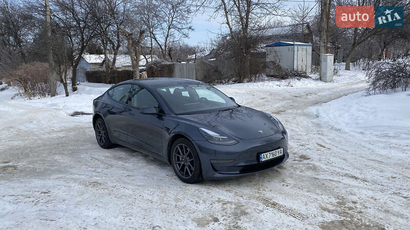 Tesla Model 3 2023
