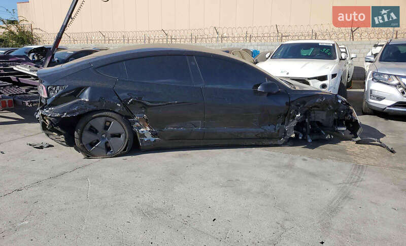 Седан Tesla Model 3 2021 в Харькове