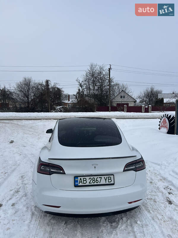 Седан Tesla Model 3 2020 в Калиновке