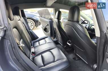 Седан Tesla Model 3 2021 в Днепре