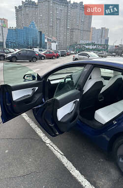Седан Tesla Model 3 2020 в Одессе