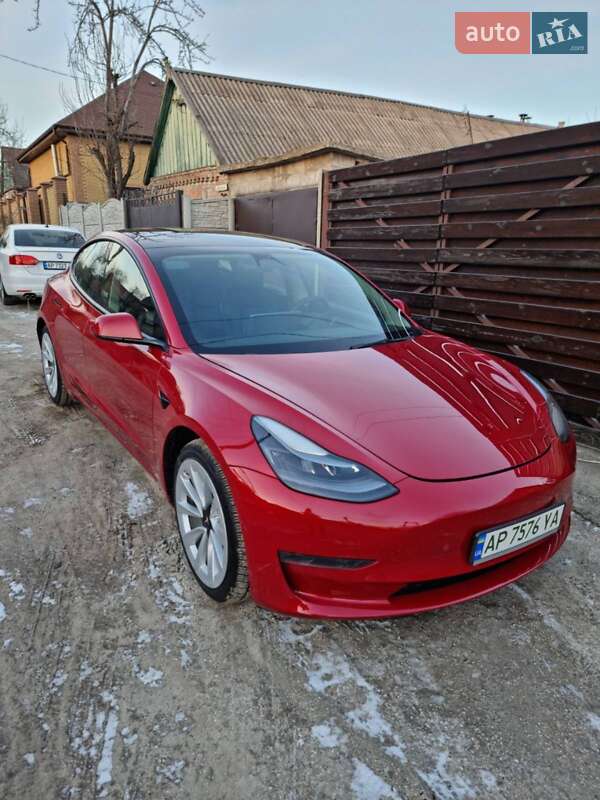Седан Tesla Model 3 2022 в Запоріжжі