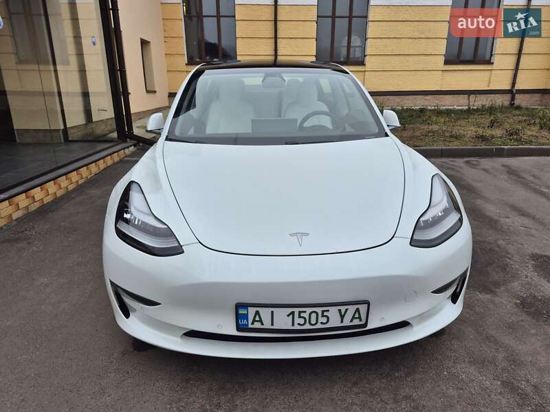 Седан Tesla Model 3 2019 в Києві
