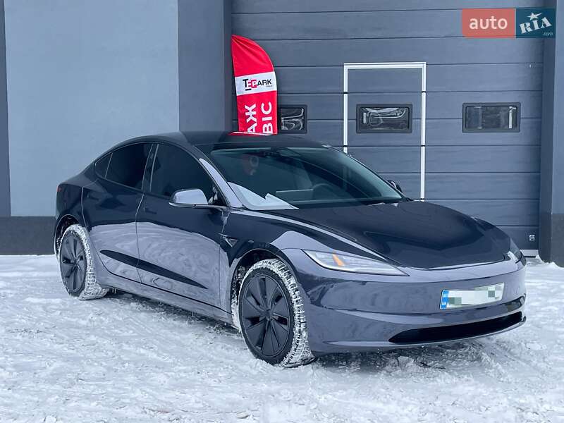Седан Tesla Model 3 2025 в Киеве фото 11 Седан Tesla Model 3 2025 в Киеве