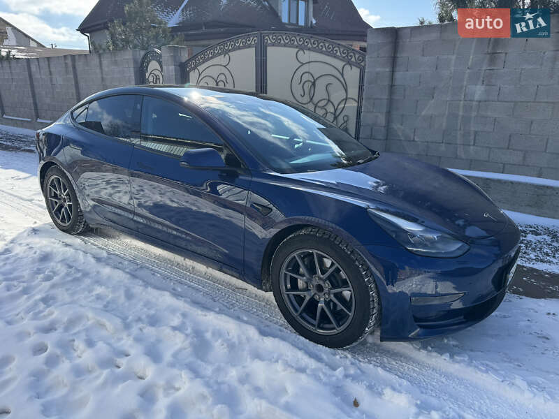 Седан Tesla Model 3 2021 в Одессе