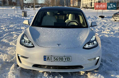 Седан Tesla Model 3 2022 в Києві