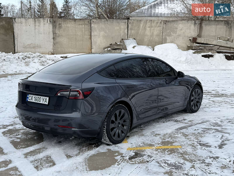Седан Tesla Model 3 2018 в Золотоноші