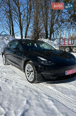 Седан Tesla Model 3 2021 в Ровно