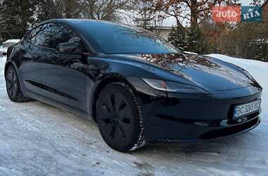 Седан Tesla Model 3 2024 в Львові