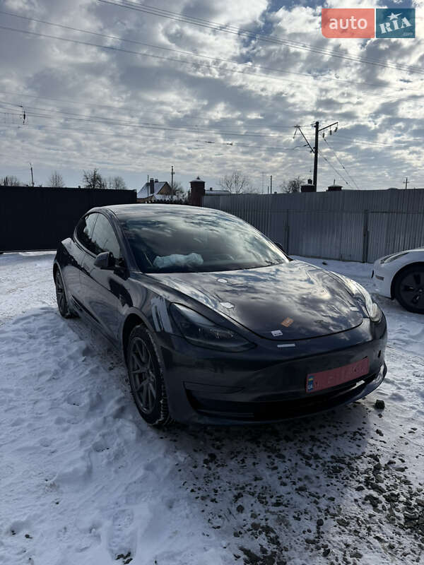 Седан Tesla Model 3 2021 в Луцьку