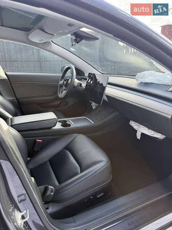 Седан Tesla Model 3 2021 в Луцьку