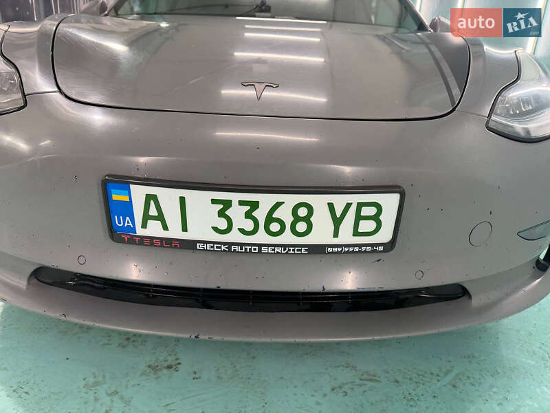 Седан Tesla Model 3 2018 в Києві