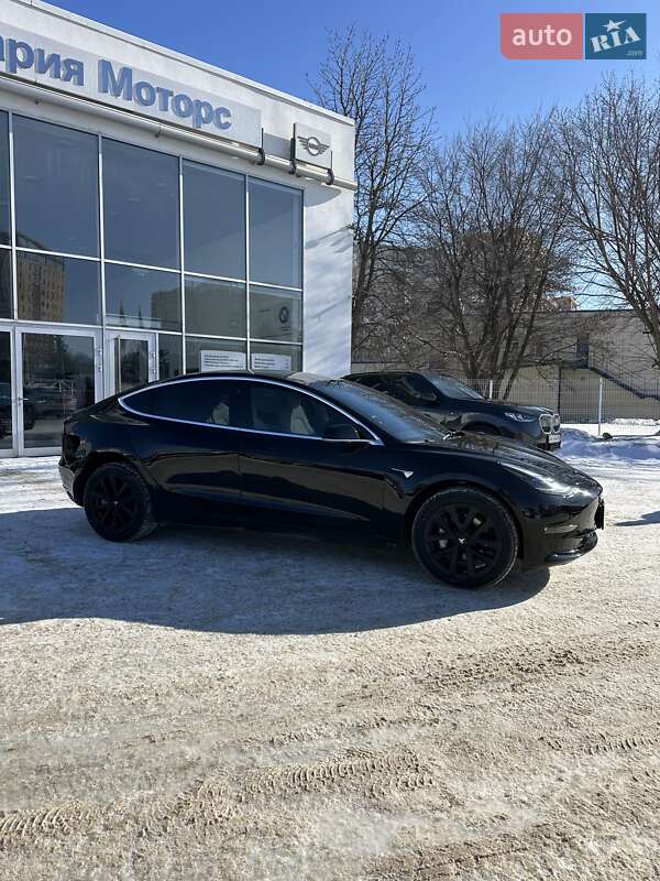 Седан Tesla Model 3 2020 в Харькове
