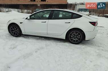 Седан Tesla Model 3 2022 в Ровно