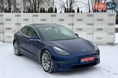 Седан Tesla Model 3 2020 в Луцке