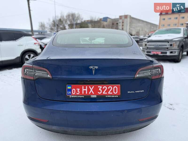 Седан Tesla Model 3 2020 в Луцьку