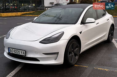 Седан Tesla Model 3 2022 в Ужгороді