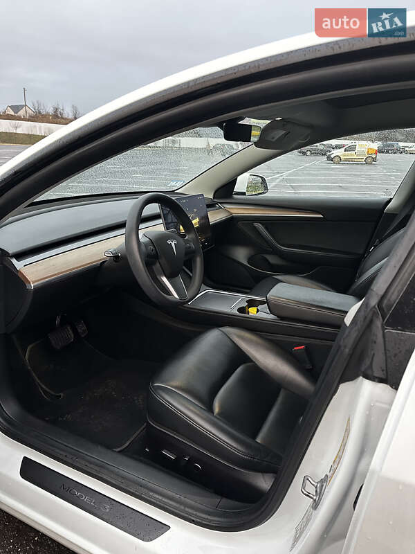 Седан Tesla Model 3 2022 в Ужгороде фото 20 Седан Tesla Model 3 2022 в Ужгороде
