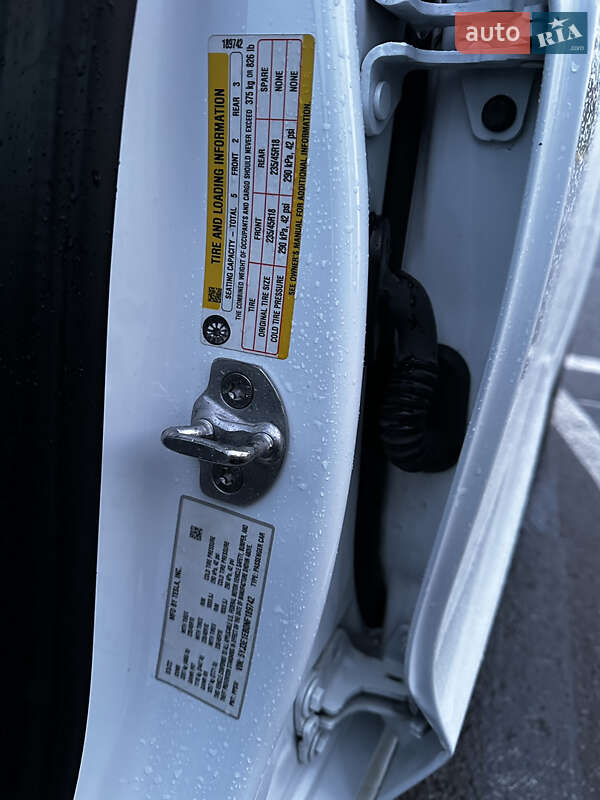 Седан Tesla Model 3 2022 в Ужгороде фото 49 Седан Tesla Model 3 2022 в Ужгороде