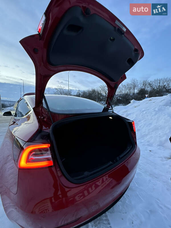 Седан Tesla Model 3 2019 в Тернополе фото 25 Седан Tesla Model 3 2019 в Тернополе