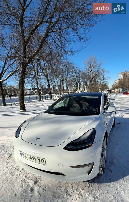 Седан Tesla Model 3 2018 в Киеве фото 6 Седан Tesla Model 3 2018 в Киеве
