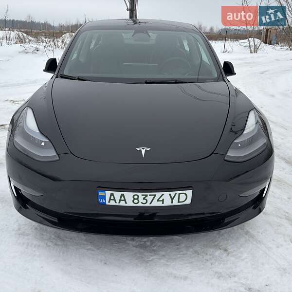 Tesla Model 3 2022