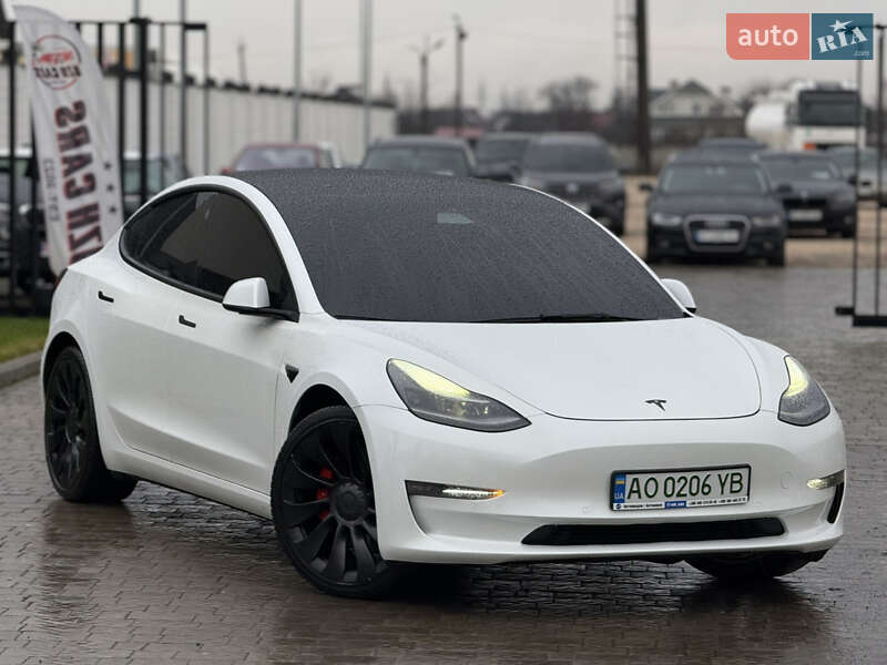 Tesla Model 3 2021