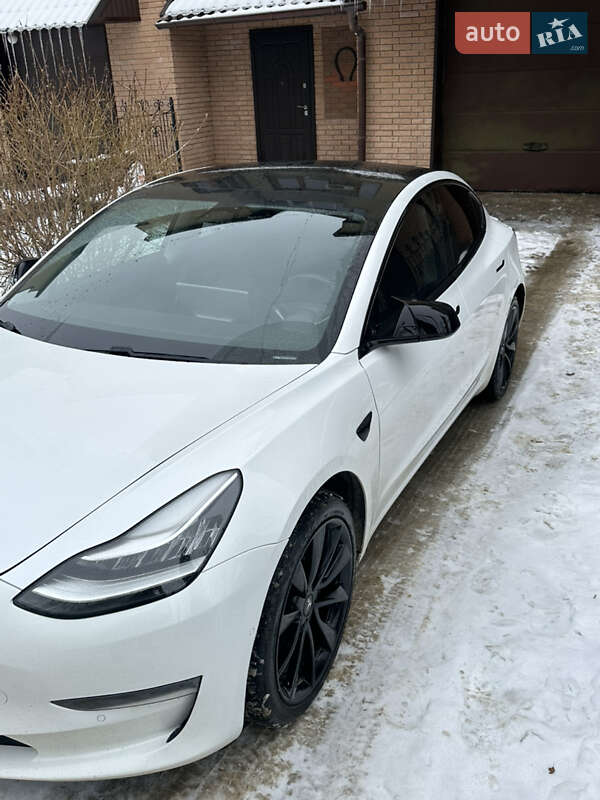 Седан Tesla Model 3 2020 в Харькове фото 3 Седан Tesla Model 3 2020 в Харькове