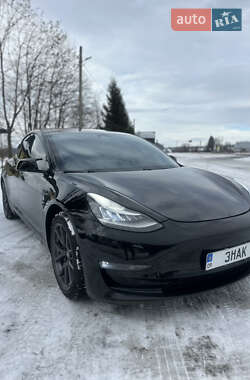 Седан Tesla Model 3 2018 в Івано-Франківську