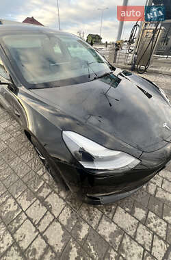 Седан Tesla Model 3 2022 в Львові