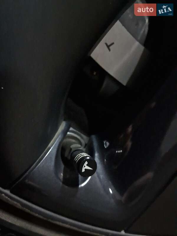 Седан Tesla Model 3 2019 в Одесі фото 10 Седан Tesla Model 3 2019 в Одесі