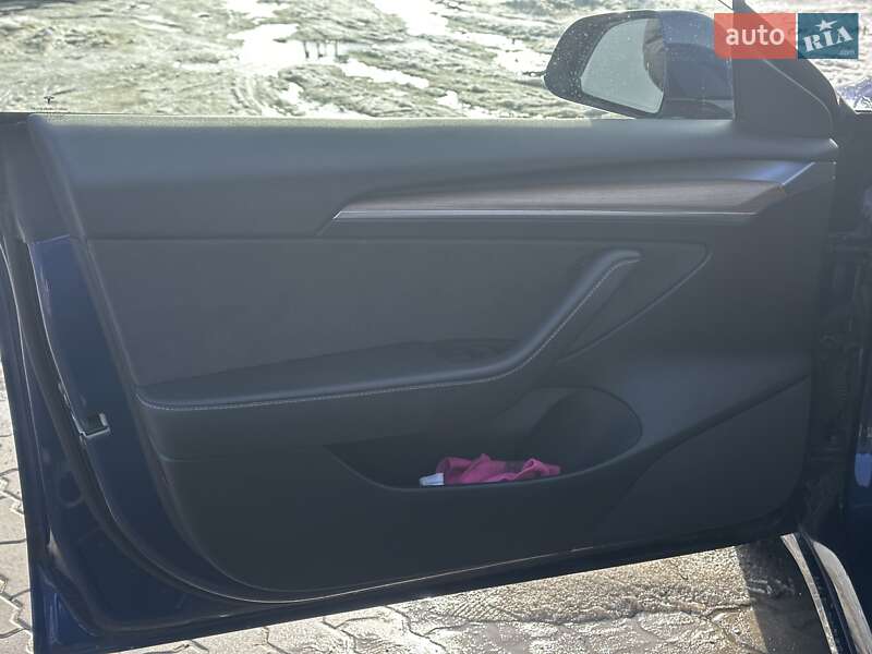 Седан Tesla Model 3 2022 в Львові фото 17 Седан Tesla Model 3 2022 в Львові