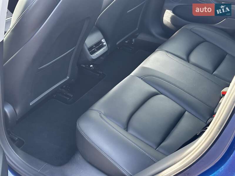 Седан Tesla Model 3 2022 в Львові фото 29 Седан Tesla Model 3 2022 в Львові