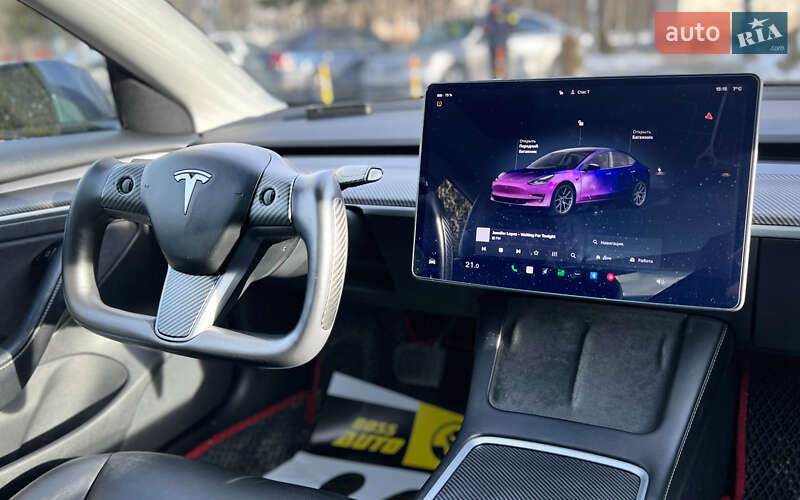 Седан Tesla Model 3 2022 в Львове