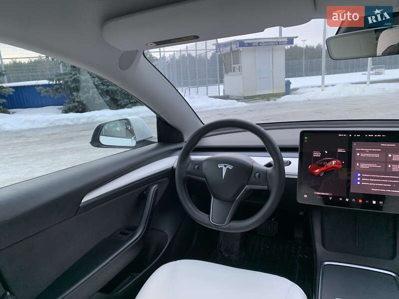 Седан Tesla Model 3 2021 в Киеве фото 10 Седан Tesla Model 3 2021 в Киеве