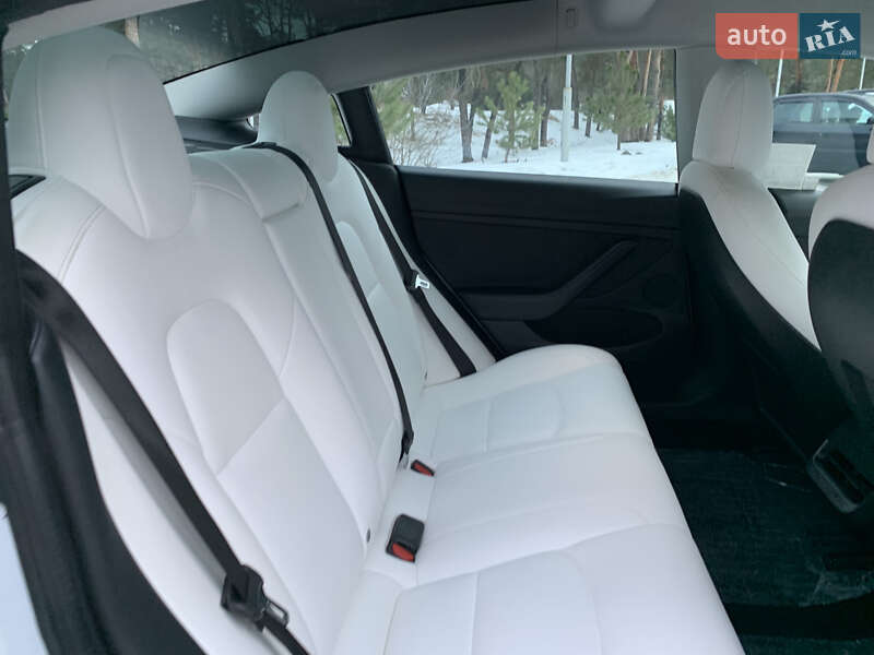 Седан Tesla Model 3 2021 в Киеве фото 22 Седан Tesla Model 3 2021 в Киеве