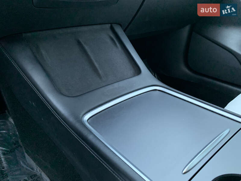 Седан Tesla Model 3 2021 в Киеве фото 36 Седан Tesla Model 3 2021 в Киеве