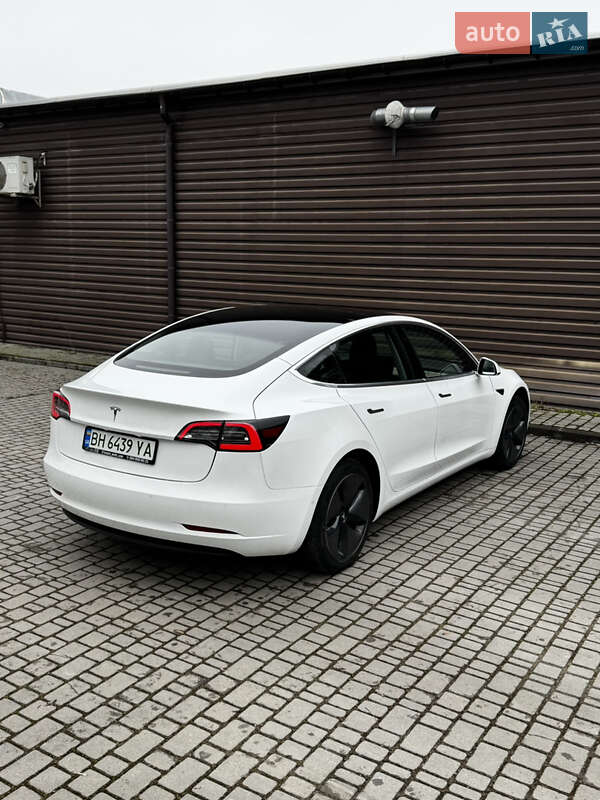 Седан Tesla Model 3 2019 в Одессе