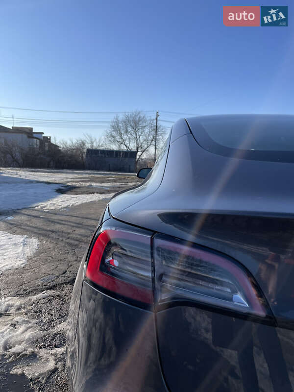 Седан Tesla Model 3 2023 в Благовещенском фото 8 Седан Tesla Model 3 2023 в Благовещенском