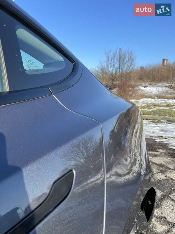 Седан Tesla Model 3 2023 в Благовещенском фото 15 Седан Tesla Model 3 2023 в Благовещенском